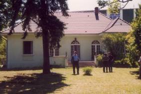 Ein Haus voller Erinnerungen für Helmut und Erhard - auch wenn man dort nur als Kind gelebt hat.